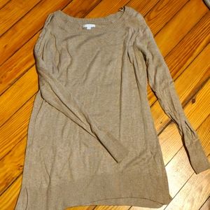 Cute sweater with braided detail